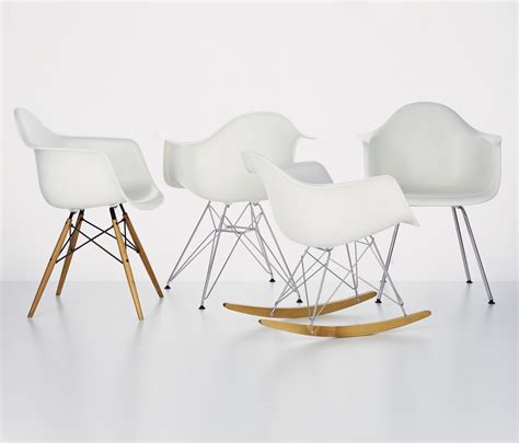 eames plastic armchair
